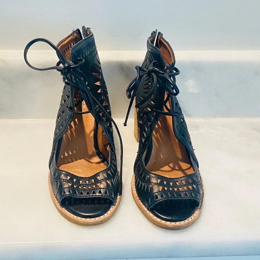 Jeffrey Campbell Cutout Lace-up Peep Toe Cordillo Bootie Sandal Black Size 7